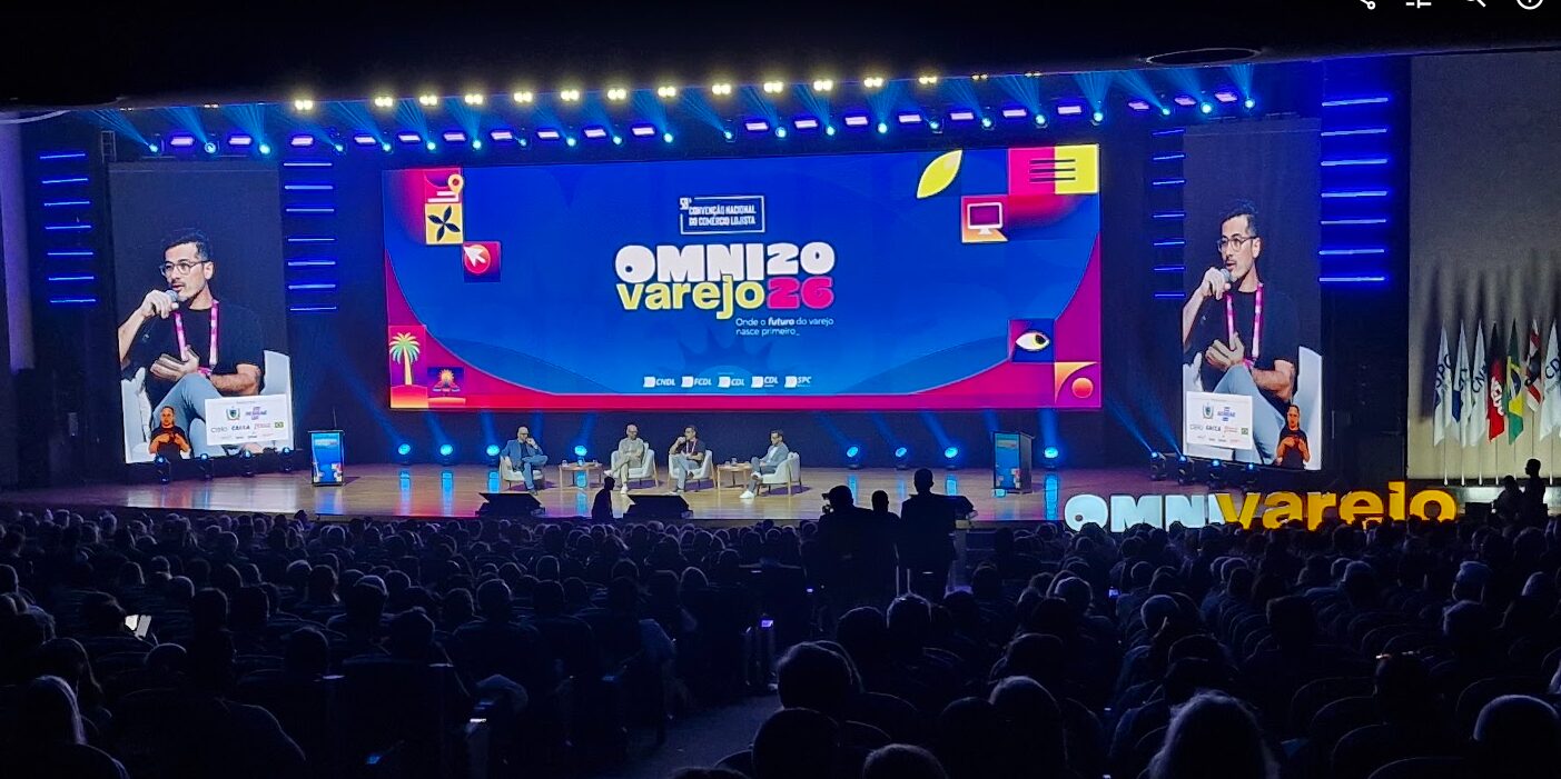 Palco da 58ª Convenção Nacional do Comércio Lojista, o OmniVarejo 2026, em João Pessoa